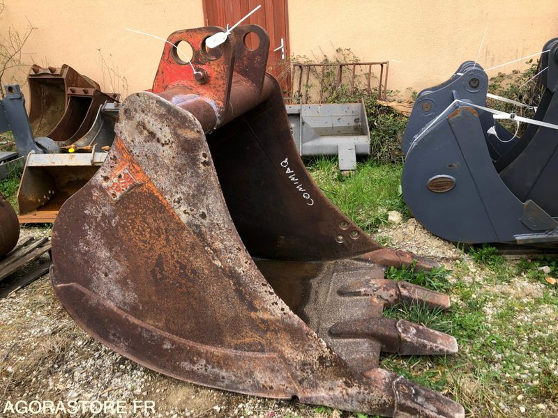 Godet CASE 110cm axes 60 et 75mm - Graafbak: afbeelding 1 Godet CASE 110cm axes 60 et 75mm - Graafbak: afbeelding 1