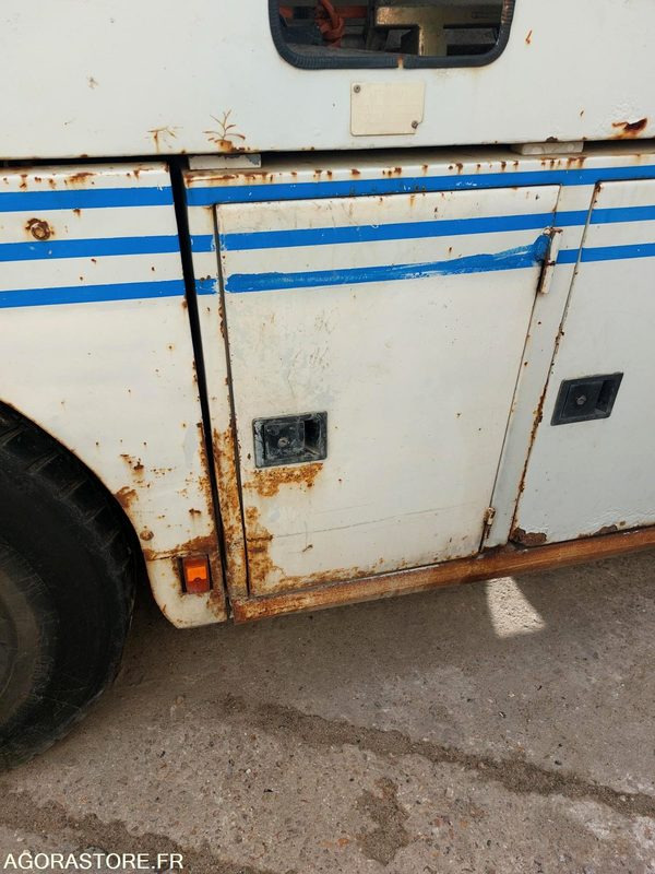 HYDROCUREUR RIVARD / RENAULT DC240 - 358888 KMS - ROULANT - EN L'ETAT - Vacuümwagen: afbeelding 5 HYDROCUREUR RIVARD / RENAULT DC240 - 358888 KMS - ROULANT - EN L'ETAT - Vacuümwagen: afbeelding 5