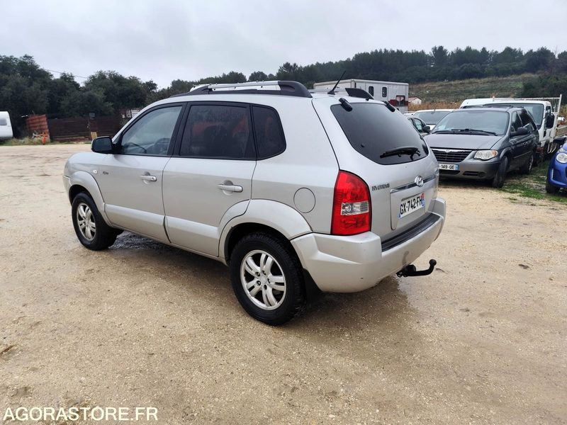 HYUNDAI TUCSON 2.0 CRDi 4WD 140CH - 2007 - 236700KMS - SUV: afbeelding 2 HYUNDAI TUCSON 2.0 CRDi 4WD 140CH - 2007 - 236700KMS - SUV: afbeelding 2
