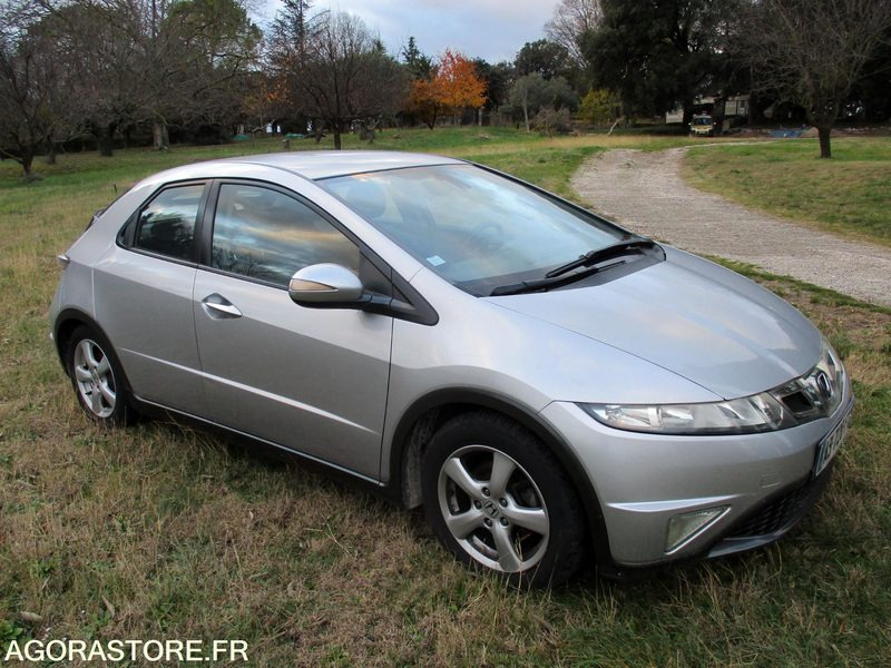 Honda Civic VIII 1.4i VTEC 100Cv Virtuose - Personenwagen: afbeelding 4 Honda Civic VIII 1.4i VTEC 100Cv Virtuose - Personenwagen: afbeelding 4