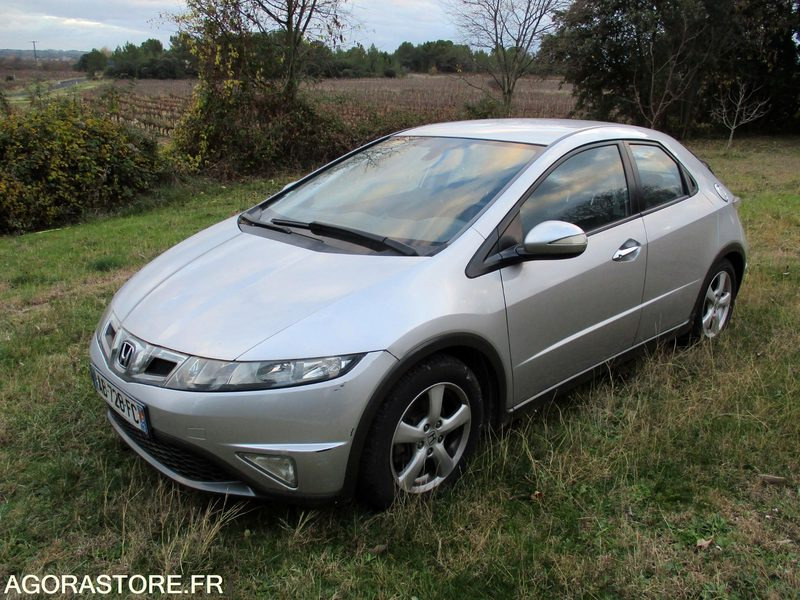 Honda Civic VIII 1.4i VTEC 100Cv Virtuose - Personenwagen: afbeelding 1 Honda Civic VIII 1.4i VTEC 100Cv Virtuose - Personenwagen: afbeelding 1