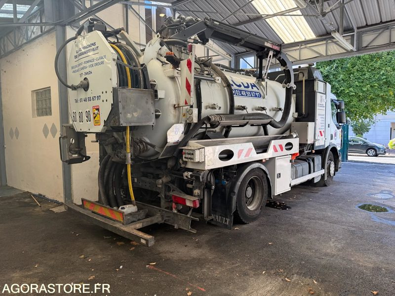 Hydrocureur Rivard 19T - 406 000 KM - Année 2008 - Vacuümwagen: afbeelding 2 Hydrocureur Rivard 19T - 406 000 KM - Année 2008 - Vacuümwagen: afbeelding 2