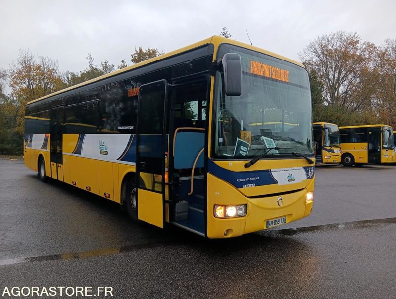 IVECO BUS CROSSWAY N°093465 - Schoolbus: afbeelding 1 IVECO BUS CROSSWAY N°093465 - Schoolbus: afbeelding 1
