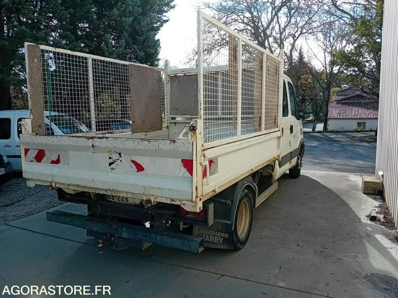 IVECO DAILY 35C15 BENNE 7 PLACES - Kipper bestelwagen: afbeelding 4 IVECO DAILY 35C15 BENNE 7 PLACES - Kipper bestelwagen: afbeelding 4