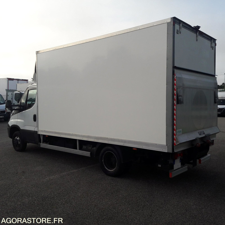 IVECO DAILY CHASSIS CABINE- 2019- 118608KM - Gesloten bestelwagen: afbeelding 3 IVECO DAILY CHASSIS CABINE- 2019- 118608KM - Gesloten bestelwagen: afbeelding 3