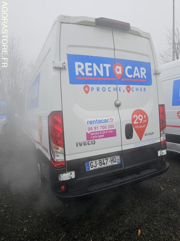 Iveco daily 35S14 - 2022 - 8815 Kms - Gesloten bestelwagen: afbeelding 4 Iveco daily 35S14 - 2022 - 8815 Kms - Gesloten bestelwagen: afbeelding 4