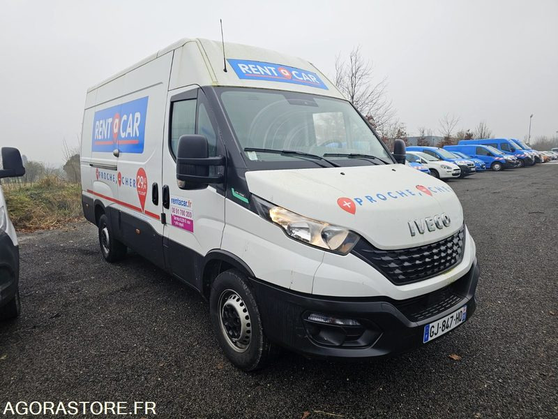 Iveco daily 35S14 - 2022 - 8815 Kms - Gesloten bestelwagen: afbeelding 2 Iveco daily 35S14 - 2022 - 8815 Kms - Gesloten bestelwagen: afbeelding 2