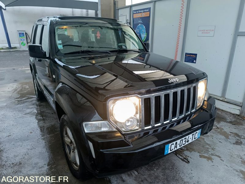 Jeep Cherokee IV 2.8 CRD Jamboree - 2009 - 193 000 KM - Personenwagen: afbeelding 2 Jeep Cherokee IV 2.8 CRD Jamboree - 2009 - 193 000 KM - Personenwagen: afbeelding 2