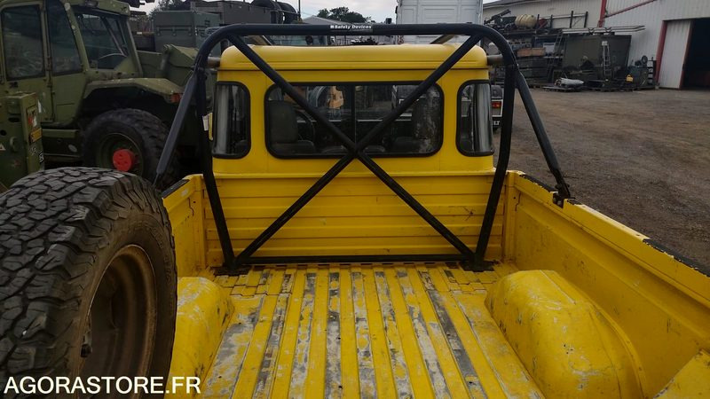 LAND ROVER DEFENDER - 2003 - 98879km - Pick-up: afbeelding 4 LAND ROVER DEFENDER - 2003 - 98879km - Pick-up: afbeelding 4