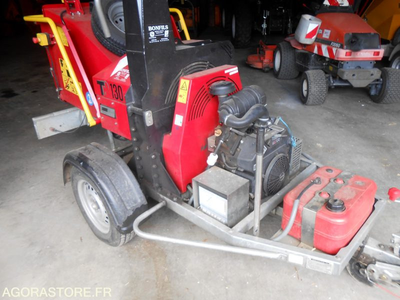Broyeur FSI TP130 - Landbouwmachine: afbeelding 1 Broyeur FSI TP130 - Landbouwmachine: afbeelding 1