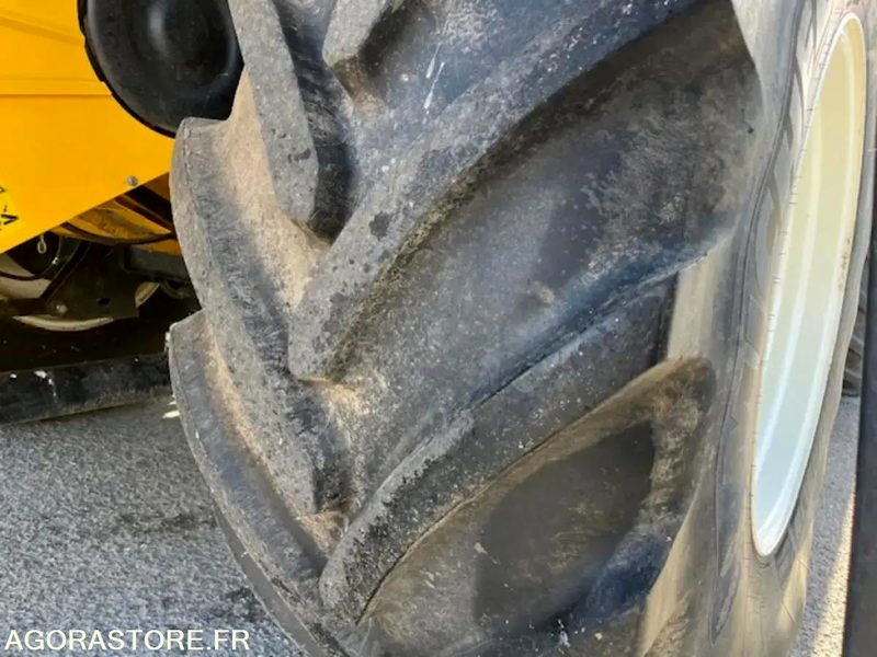 Landbouwmachine MOISSONNEUSE BATTEUSE NEW HOLLAND CR 8.80 - 2017 / 1847 HEURES: afbeelding 8 Landbouwmachine MOISSONNEUSE BATTEUSE NEW HOLLAND CR 8.80 - 2017 / 1847 HEURES: afbeelding 8