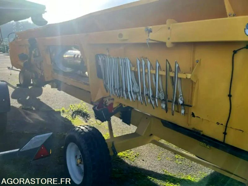 Landbouwmachine MOISSONNEUSE BATTEUSE NEW HOLLAND CR 8.80 - 2017 / 1847 HEURES: afbeelding 22 Landbouwmachine MOISSONNEUSE BATTEUSE NEW HOLLAND CR 8.80 - 2017 / 1847 HEURES: afbeelding 22