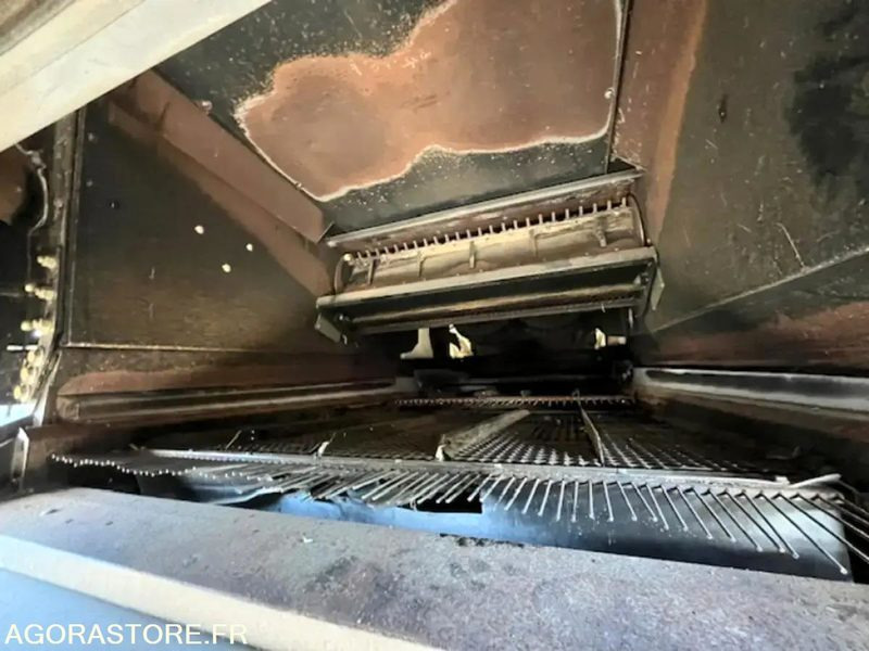 Landbouwmachine MOISSONNEUSE BATTEUSE NEW HOLLAND CR 8.80 - 2017 / 1847 HEURES: afbeelding 26 Landbouwmachine MOISSONNEUSE BATTEUSE NEW HOLLAND CR 8.80 - 2017 / 1847 HEURES: afbeelding 26