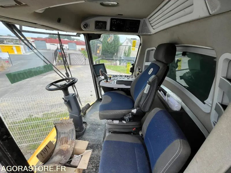 Landbouwmachine MOISSONNEUSE BATTEUSE NEW HOLLAND CR 8.80 - 2017 / 1847 HEURES: afbeelding 21 Landbouwmachine MOISSONNEUSE BATTEUSE NEW HOLLAND CR 8.80 - 2017 / 1847 HEURES: afbeelding 21