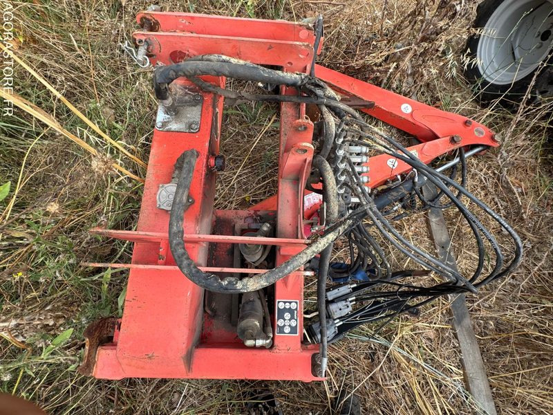 TRACTEUR CARRARO GODET ET MINI PELLE - Landbouwmachine: afbeelding 2 TRACTEUR CARRARO GODET ET MINI PELLE - Landbouwmachine: afbeelding 2