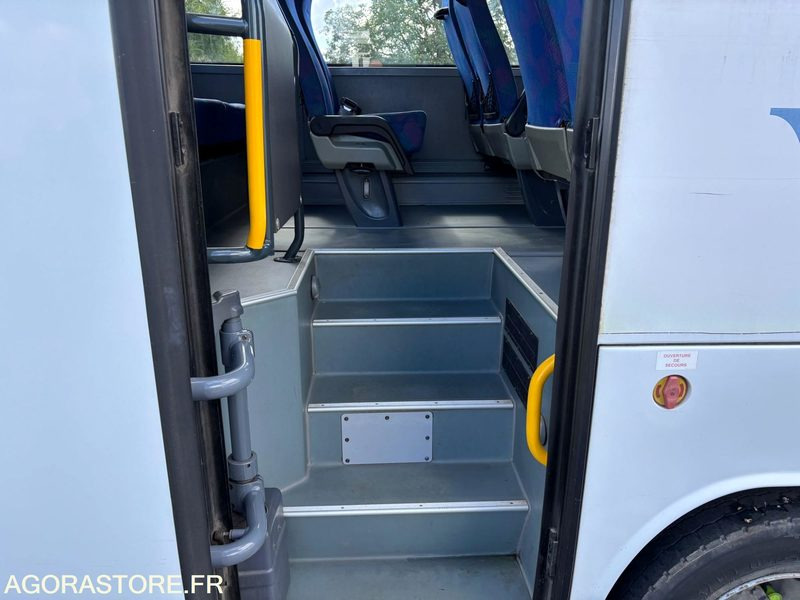 Lot de 3 minibus Mercedes mago et otokar navigo - Minibus, Personenvervoer: afbeelding 5 Lot de 3 minibus Mercedes mago et otokar navigo - Minibus, Personenvervoer: afbeelding 5