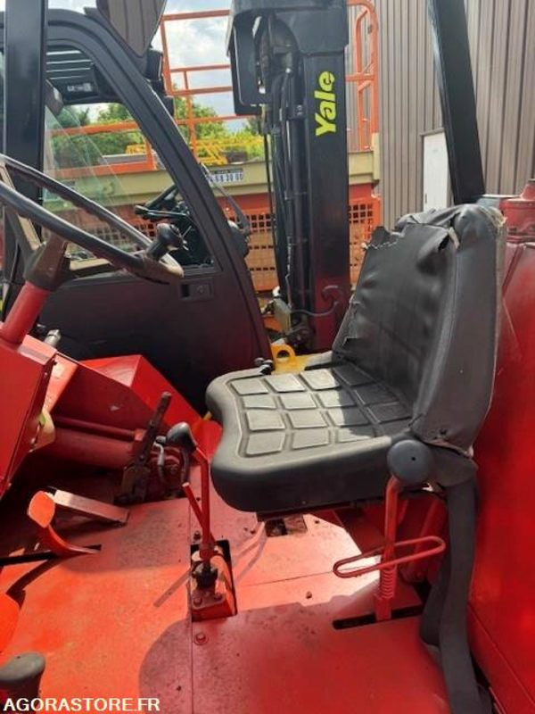 MANITOU - MC30N - FRONTAL DIESEL TOUT TERRAIN - 1994 - Diesel heftruck: afbeelding 5 MANITOU - MC30N - FRONTAL DIESEL TOUT TERRAIN - 1994 - Diesel heftruck: afbeelding 5