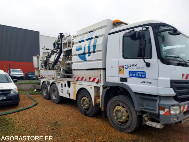 MERCEDES ACTROS 3236 HUWER 2002 (195215Km) ROULANT EXPORT UNIQUEMENT - Vacuümwagen: afbeelding 2 MERCEDES ACTROS 3236 HUWER 2002 (195215Km) ROULANT EXPORT UNIQUEMENT - Vacuümwagen: afbeelding 2