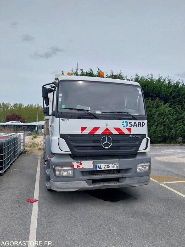MERCEDES Actros HUWER 2006 (350000Km) NON ROULANT EXPORT UNIQUEMENT - Vacuümwagen: afbeelding 1 MERCEDES Actros HUWER 2006 (350000Km) NON ROULANT EXPORT UNIQUEMENT - Vacuümwagen: afbeelding 1