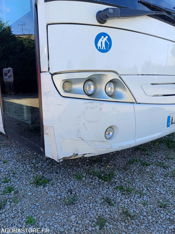 MERCEDES BENZ INTOURO 21889 (6110) MEC 30/12/2009 292975 KM AJ-755-CX - Schoolbus: afbeelding 2 MERCEDES BENZ INTOURO 21889 (6110) MEC 30/12/2009 292975 KM AJ-755-CX - Schoolbus: afbeelding 2