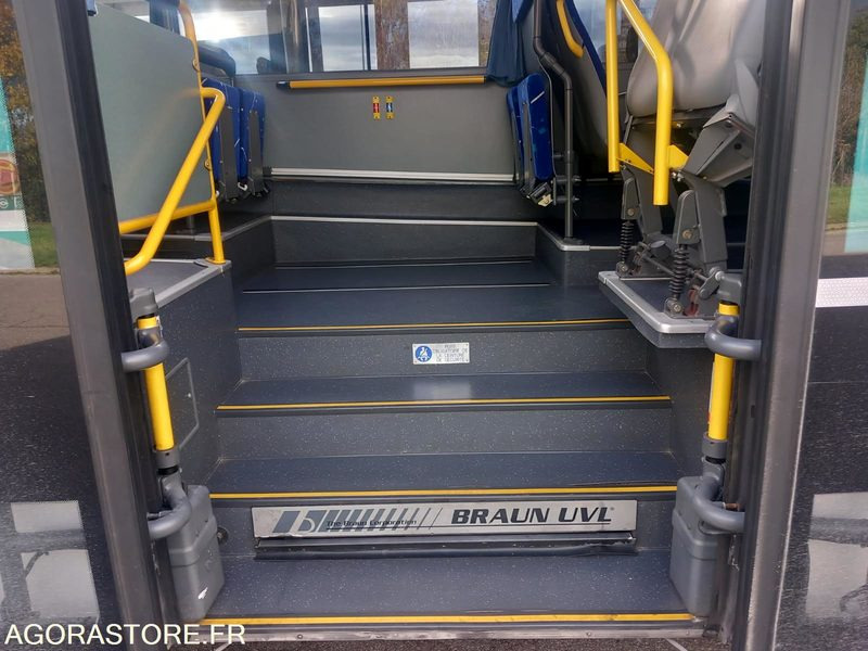 MERCEDES INTOURO N°083146 - Schoolbus: afbeelding 3 MERCEDES INTOURO N°083146 - Schoolbus: afbeelding 3