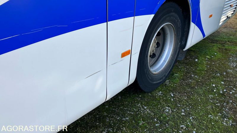 MERCEDES INTOURO N°093253 - Schoolbus: afbeelding 4 MERCEDES INTOURO N°093253 - Schoolbus: afbeelding 4