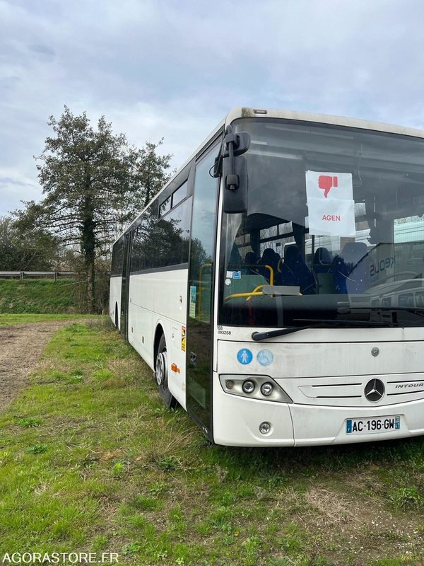 MERCEDES INTOURO N°093258 - Schoolbus: afbeelding 2 MERCEDES INTOURO N°093258 - Schoolbus: afbeelding 2