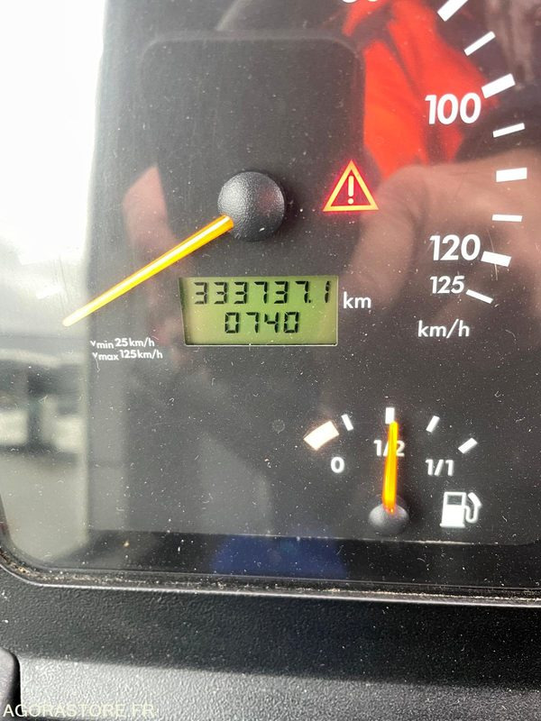 MERCEDES INTOURO N°093263 - Schoolbus: afbeelding 2 MERCEDES INTOURO N°093263 - Schoolbus: afbeelding 2