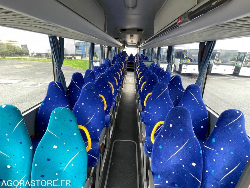 MERCEDES INTOURO N°093263 - Schoolbus: afbeelding 4 MERCEDES INTOURO N°093263 - Schoolbus: afbeelding 4