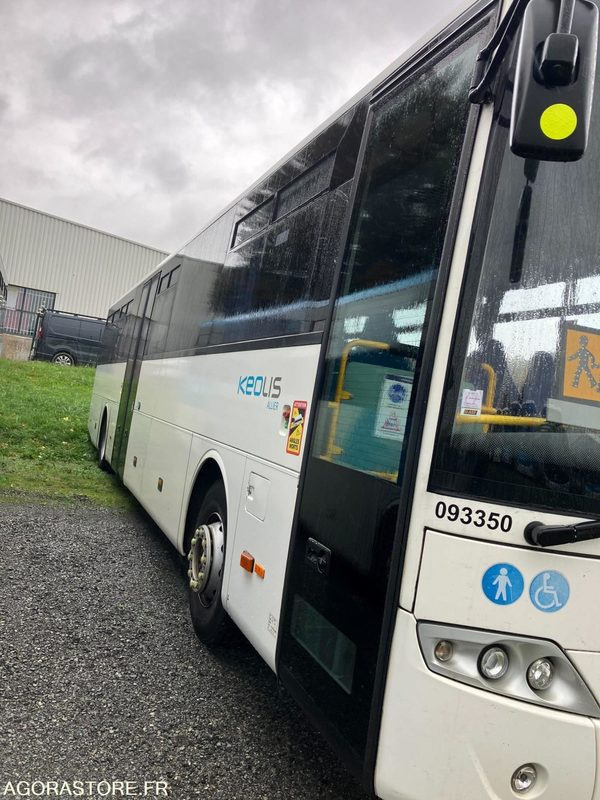 MERCEDES INTOURO N°093350 - Schoolbus: afbeelding 2 MERCEDES INTOURO N°093350 - Schoolbus: afbeelding 2