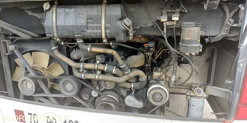 MERCEDES INTOURO N°093361 - Schoolbus: afbeelding 5 MERCEDES INTOURO N°093361 - Schoolbus: afbeelding 5