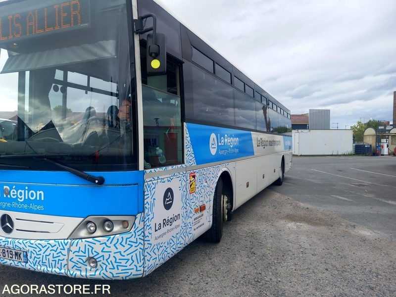 MERCEDES INTOURO N°093363 - Schoolbus: afbeelding 2 MERCEDES INTOURO N°093363 - Schoolbus: afbeelding 2