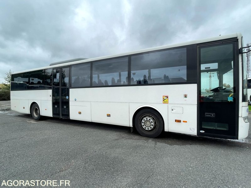 MERCEDES INTOURO N°093372 - Schoolbus: afbeelding 2 MERCEDES INTOURO N°093372 - Schoolbus: afbeelding 2