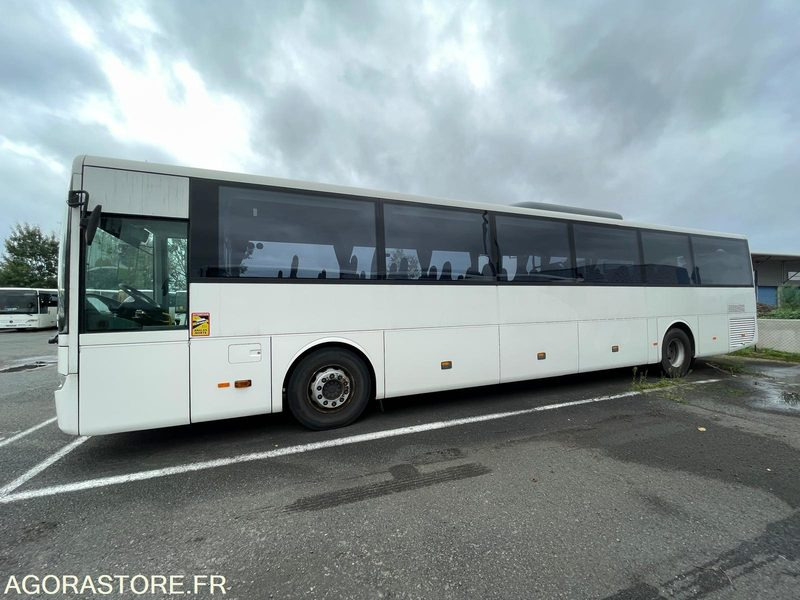 MERCEDES INTOURO N°093430 - Schoolbus: afbeelding 4 MERCEDES INTOURO N°093430 - Schoolbus: afbeelding 4
