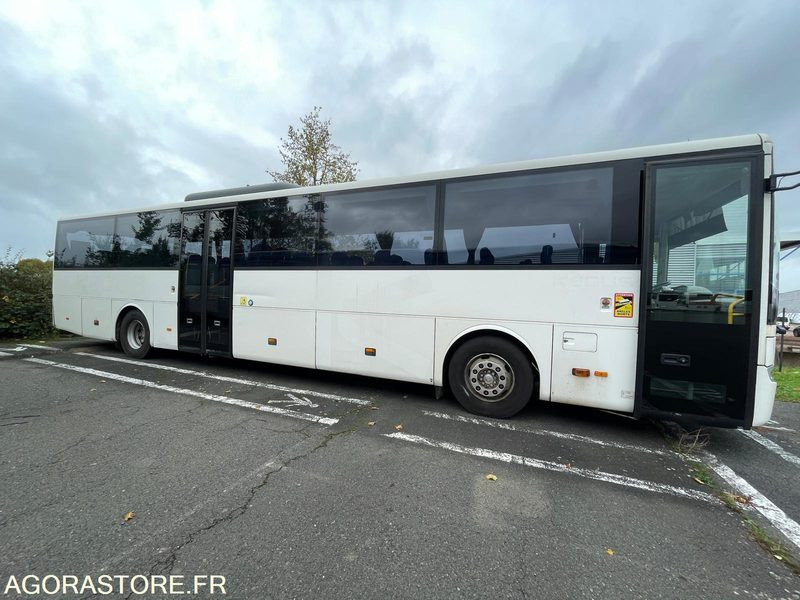 MERCEDES INTOURO N°095010 - Schoolbus: afbeelding 2 MERCEDES INTOURO N°095010 - Schoolbus: afbeelding 2