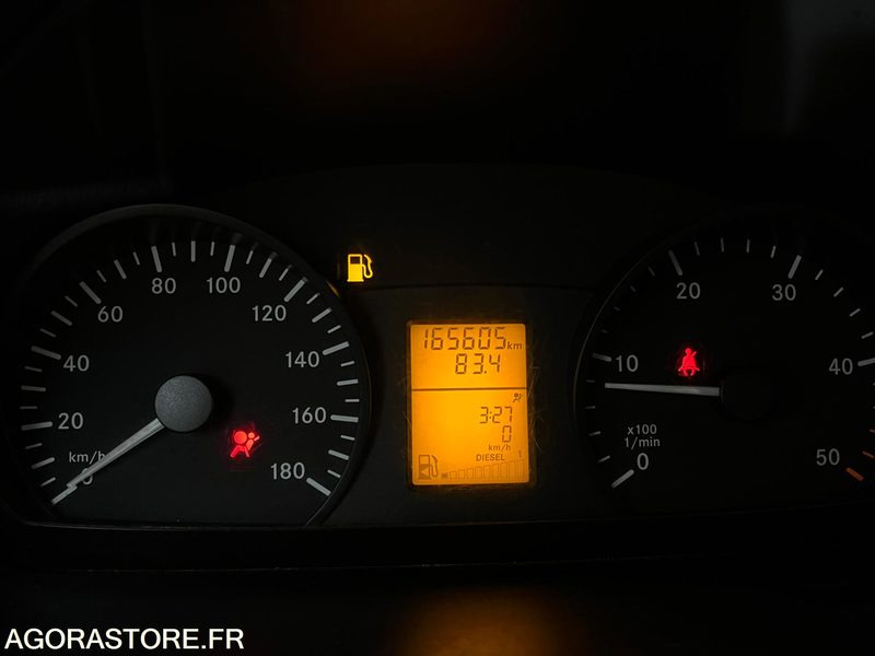 Gesloten bestelwagen MERCEDES SPRINTER - 2014 / 165 605 KM: afbeelding 16 Gesloten bestelwagen MERCEDES SPRINTER - 2014 / 165 605 KM: afbeelding 16