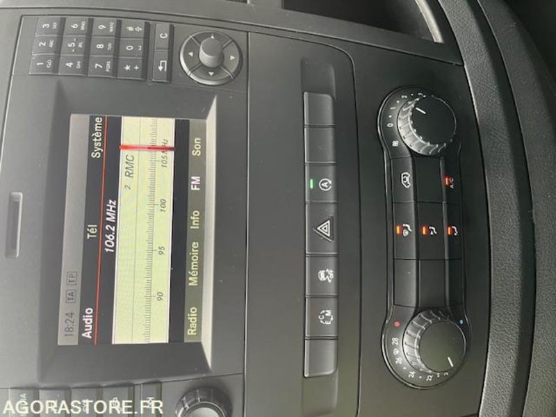 MERCEDES VITO MIXTO 119 CDI LONG 4X4 7G-TRONIC 6 PLACES - Gesloten bestelwagen: afbeelding 3 MERCEDES VITO MIXTO 119 CDI LONG 4X4 7G-TRONIC 6 PLACES - Gesloten bestelwagen: afbeelding 3