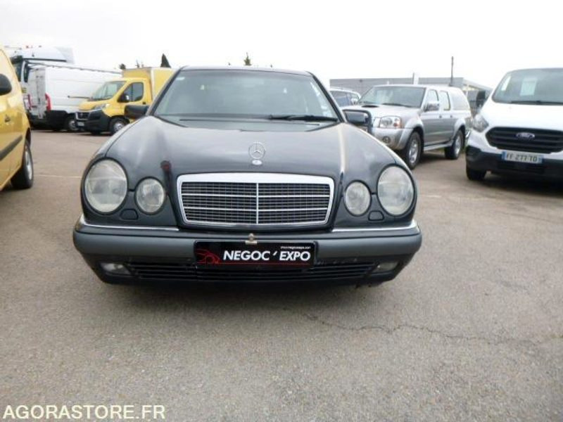 MERCEDES classe E 420 v8 W210 - 1996 - immatriculation espagnole - Personenwagen: afbeelding 3 MERCEDES classe E 420 v8 W210 - 1996 - immatriculation espagnole - Personenwagen: afbeelding 3