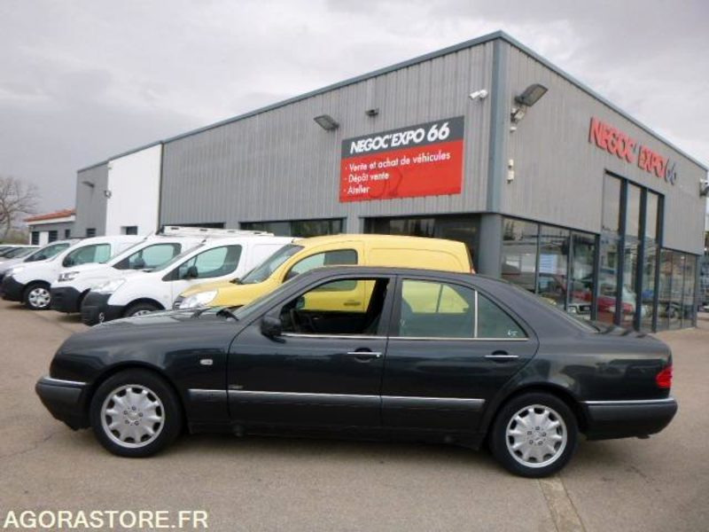 MERCEDES classe E 420 v8 W210 - 1996 - immatriculation espagnole - Personenwagen: afbeelding 2 MERCEDES classe E 420 v8 W210 - 1996 - immatriculation espagnole - Personenwagen: afbeelding 2