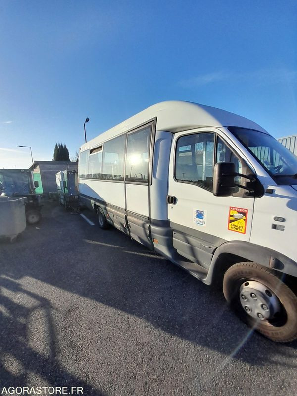 MINI BUS RENAULT MASCOTT - Minibus, Personenvervoer: afbeelding 2 MINI BUS RENAULT MASCOTT - Minibus, Personenvervoer: afbeelding 2