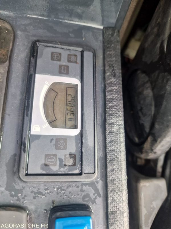 MINI PELLE HYDRAULIQUE SUR CHENILLES CAOUTCHOUC HITACHI ZX26U DIESEL 19.7CV 2017 - Minigraafmachine: afbeelding 4 MINI PELLE HYDRAULIQUE SUR CHENILLES CAOUTCHOUC HITACHI ZX26U DIESEL 19.7CV 2017 - Minigraafmachine: afbeelding 4