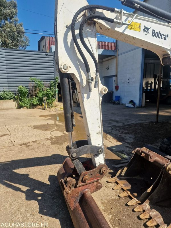 MINI PELLE SUR CHENILLE CAOUTCHOUC BOBCAT 5T E45 AVEC 3 GODETS - 2017 - 1715h - Minigraafmachine: afbeelding 4 MINI PELLE SUR CHENILLE CAOUTCHOUC BOBCAT 5T E45 AVEC 3 GODETS - 2017 - 1715h - Minigraafmachine: afbeelding 4