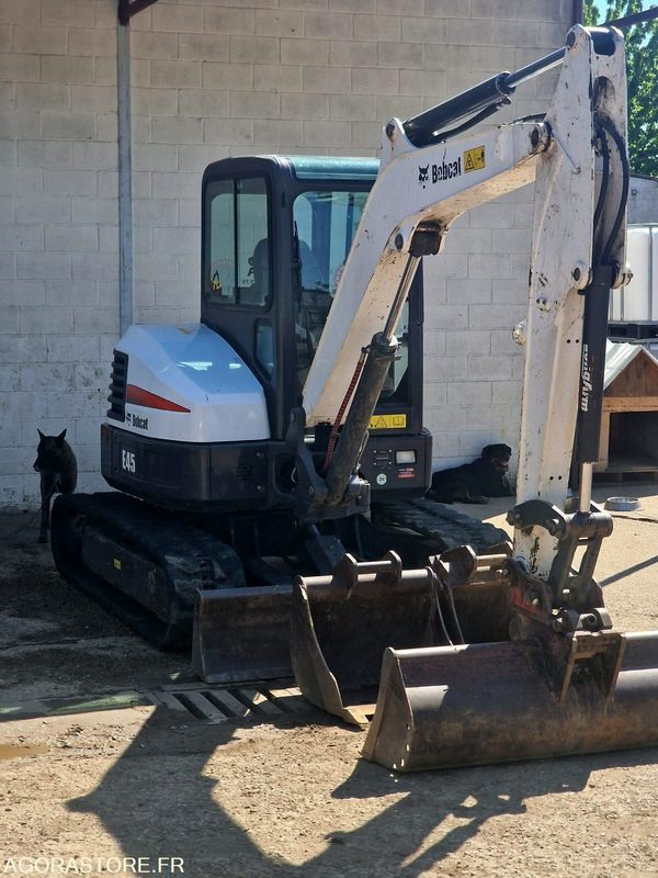MINI PELLE SUR CHENILLE CAOUTCHOUC BOBCAT 5T E45 AVEC 3 GODETS - 2017 - 1715h - Minigraafmachine: afbeelding 2 MINI PELLE SUR CHENILLE CAOUTCHOUC BOBCAT 5T E45 AVEC 3 GODETS - 2017 - 1715h - Minigraafmachine: afbeelding 2