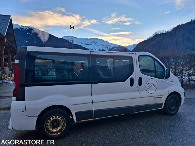 MINIBUS RENAULT TRAFIC - Minibus, Personenvervoer: afbeelding 5 MINIBUS RENAULT TRAFIC - Minibus, Personenvervoer: afbeelding 5