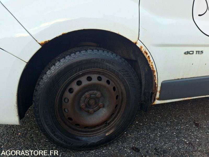 MINIBUS RENAULT TRAFIC - Minibus, Personenvervoer: afbeelding 3 MINIBUS RENAULT TRAFIC - Minibus, Personenvervoer: afbeelding 3