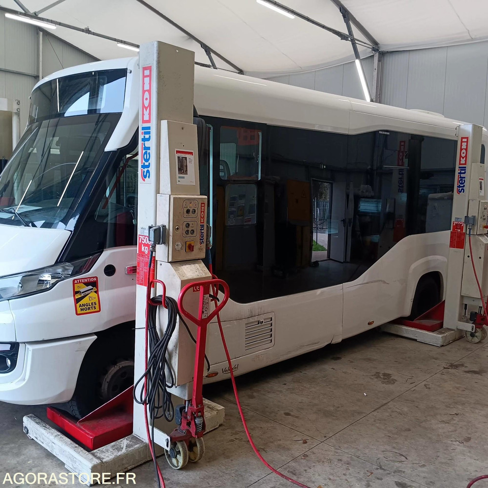 MINIBUS VEHIXEL CYTIOS N° 100762 MEC2016 172285KM EB-549-LT - Minibus, Personenvervoer: afbeelding 2 MINIBUS VEHIXEL CYTIOS N° 100762 MEC2016 172285KM EB-549-LT - Minibus, Personenvervoer: afbeelding 2