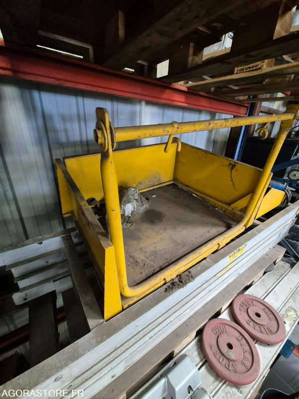 MONTE MATERIEUX ELECTRIQUE 8 METRES - Gereedschap/ Toebehoor: afbeelding 1 MONTE MATERIEUX ELECTRIQUE 8 METRES - Gereedschap/ Toebehoor: afbeelding 1