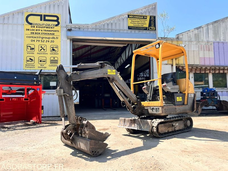 Mini-pelle Volvo EC15 B XT 1,5T - Année 2004 - 2290 heures - Minigraafmachine: afbeelding 1 Mini-pelle Volvo EC15 B XT 1,5T - Année 2004 - 2290 heures - Minigraafmachine: afbeelding 1