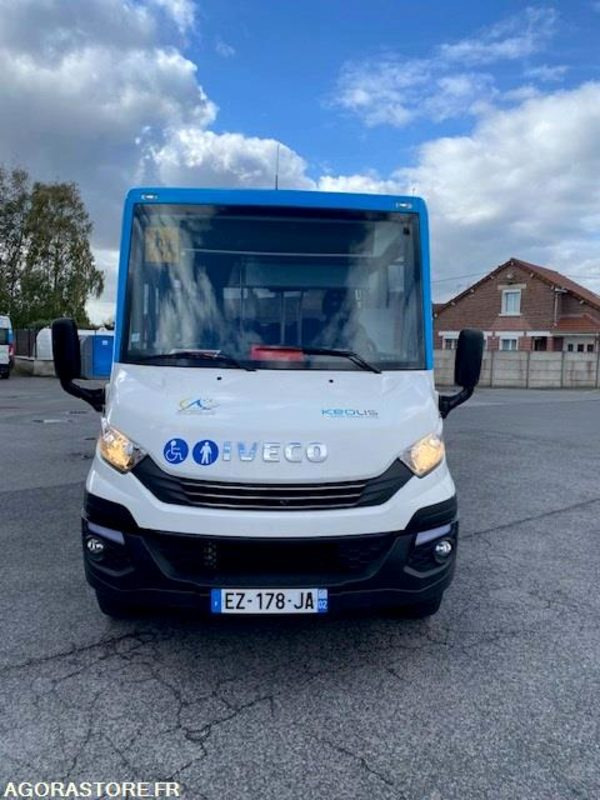 Minibus INDCAR MOBI LOW ENTRY - 27 places - PMR - Minibus, Personenvervoer: afbeelding 1 Minibus INDCAR MOBI LOW ENTRY - 27 places - PMR - Minibus, Personenvervoer: afbeelding 1