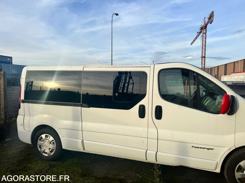 Minibus Renault Trafic l2h1 9 places - Minibus, Personenvervoer: afbeelding 3 Minibus Renault Trafic l2h1 9 places - Minibus, Personenvervoer: afbeelding 3